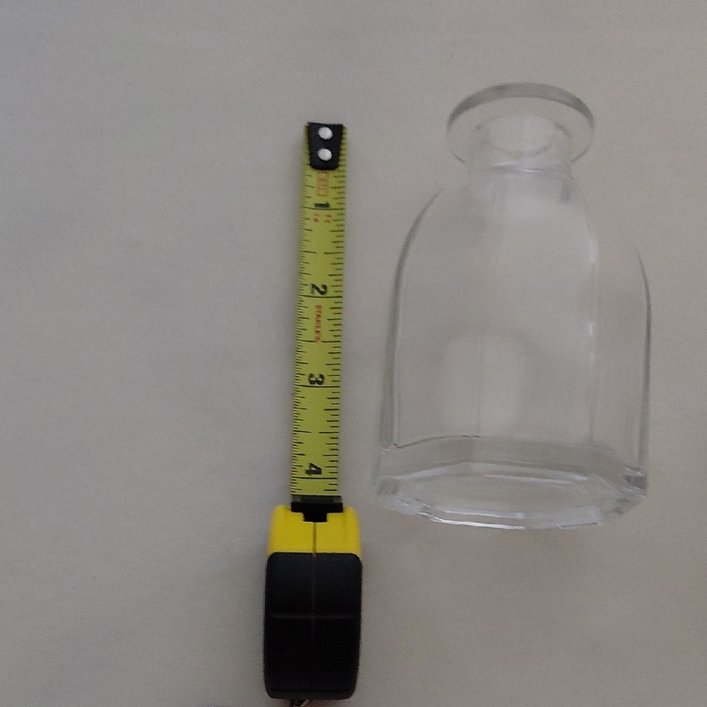 Set of Clear Glass Vases - Picture 2 of 8
